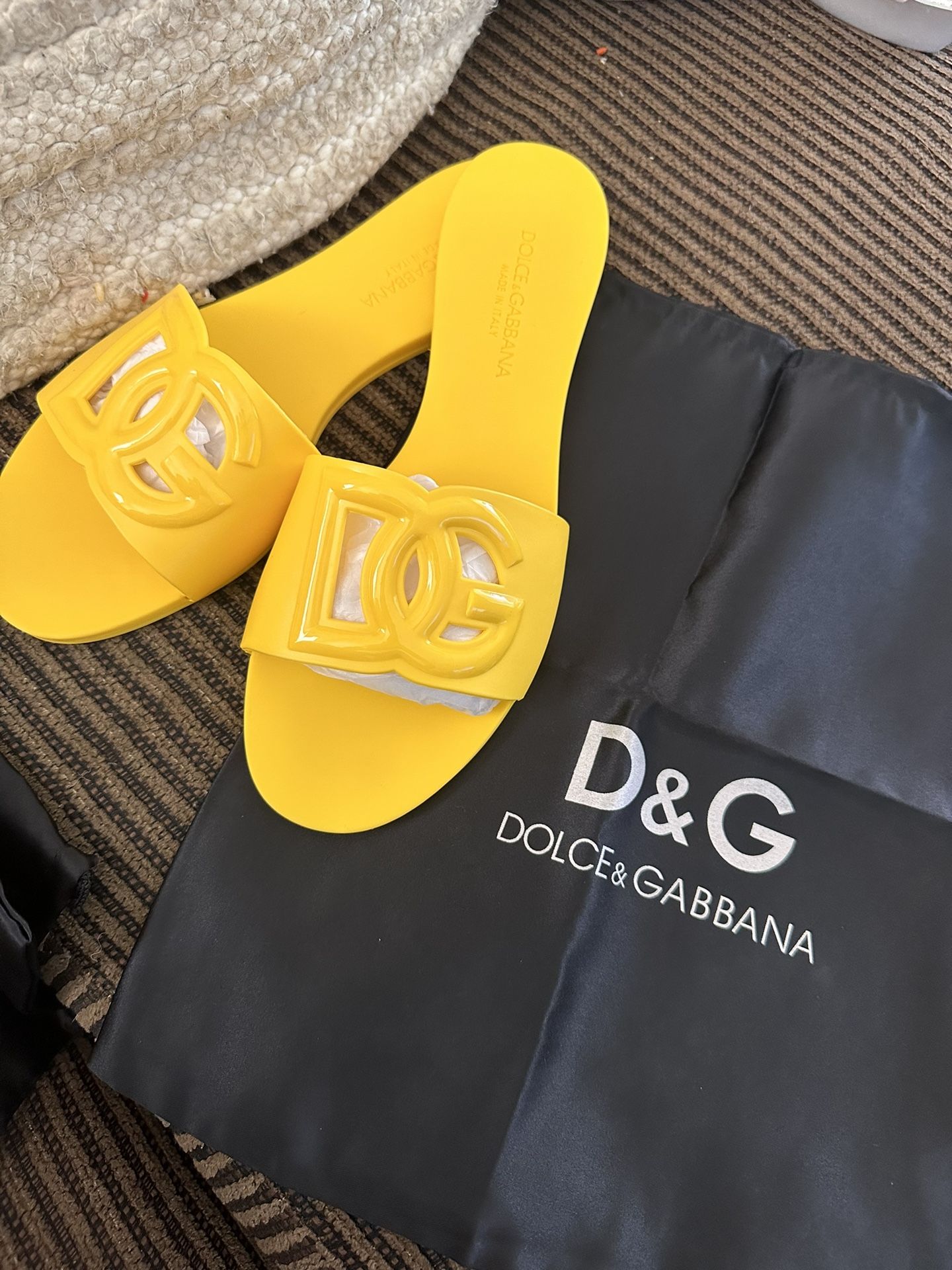 DG Sandals