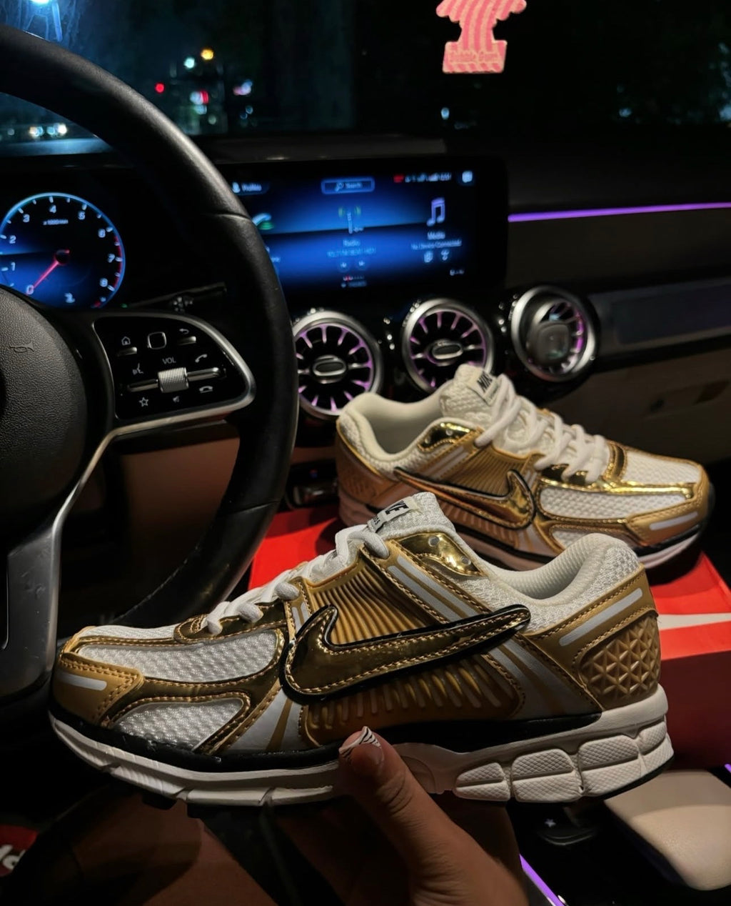 VM 5 “Gold” Sneakers