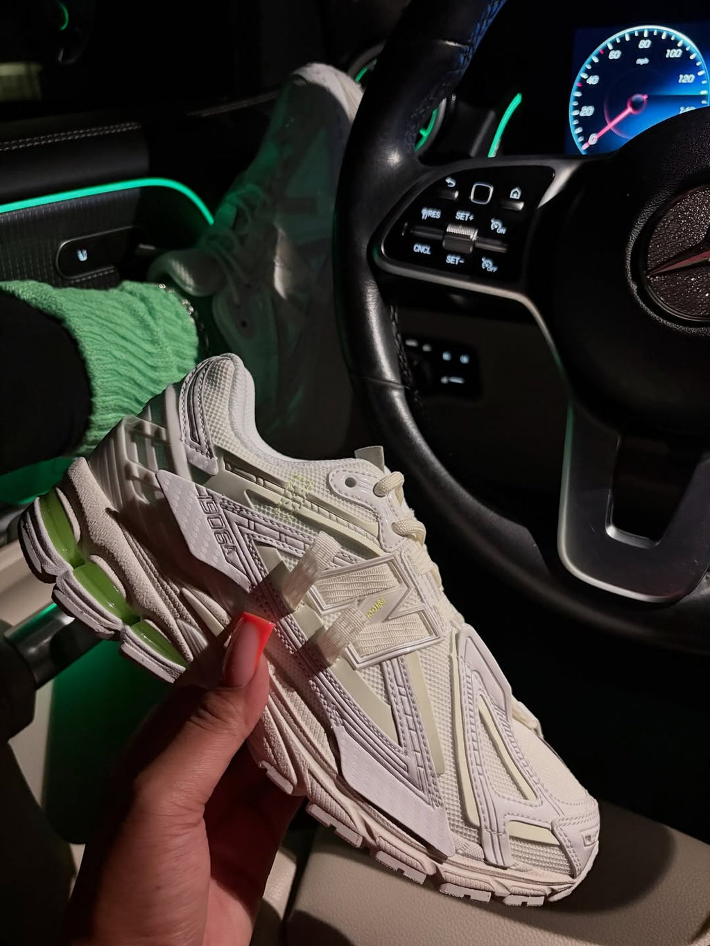 Neon Pack 1906A Sneakers