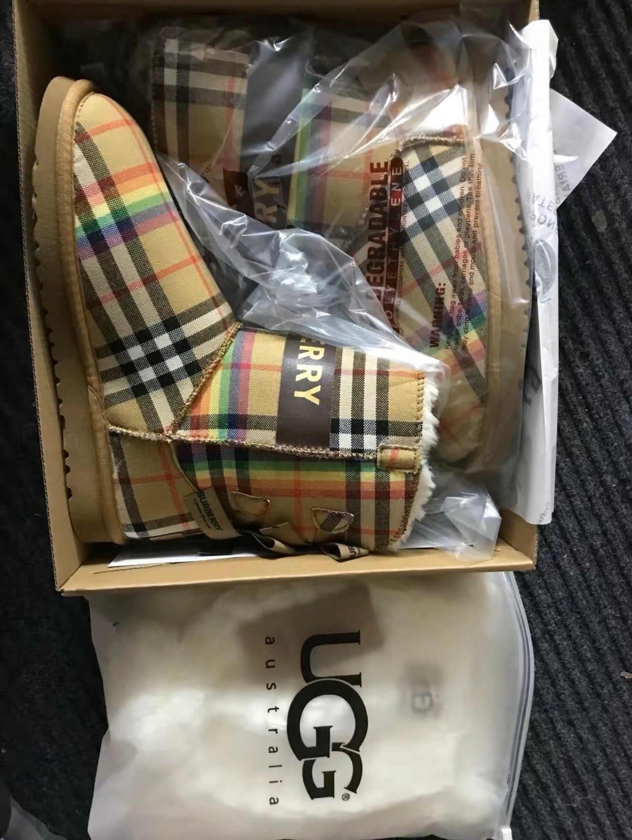 Fur Boot W Scarf/beanie Set