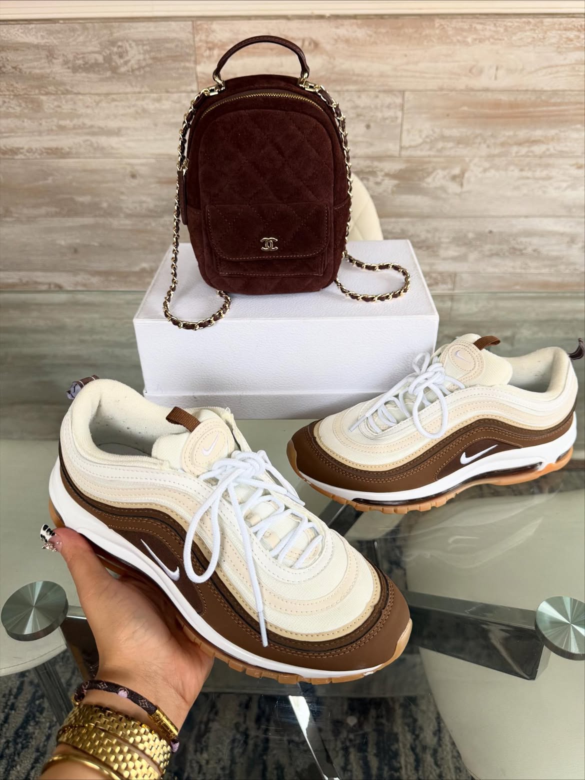 YL Bag & Max Sneakers