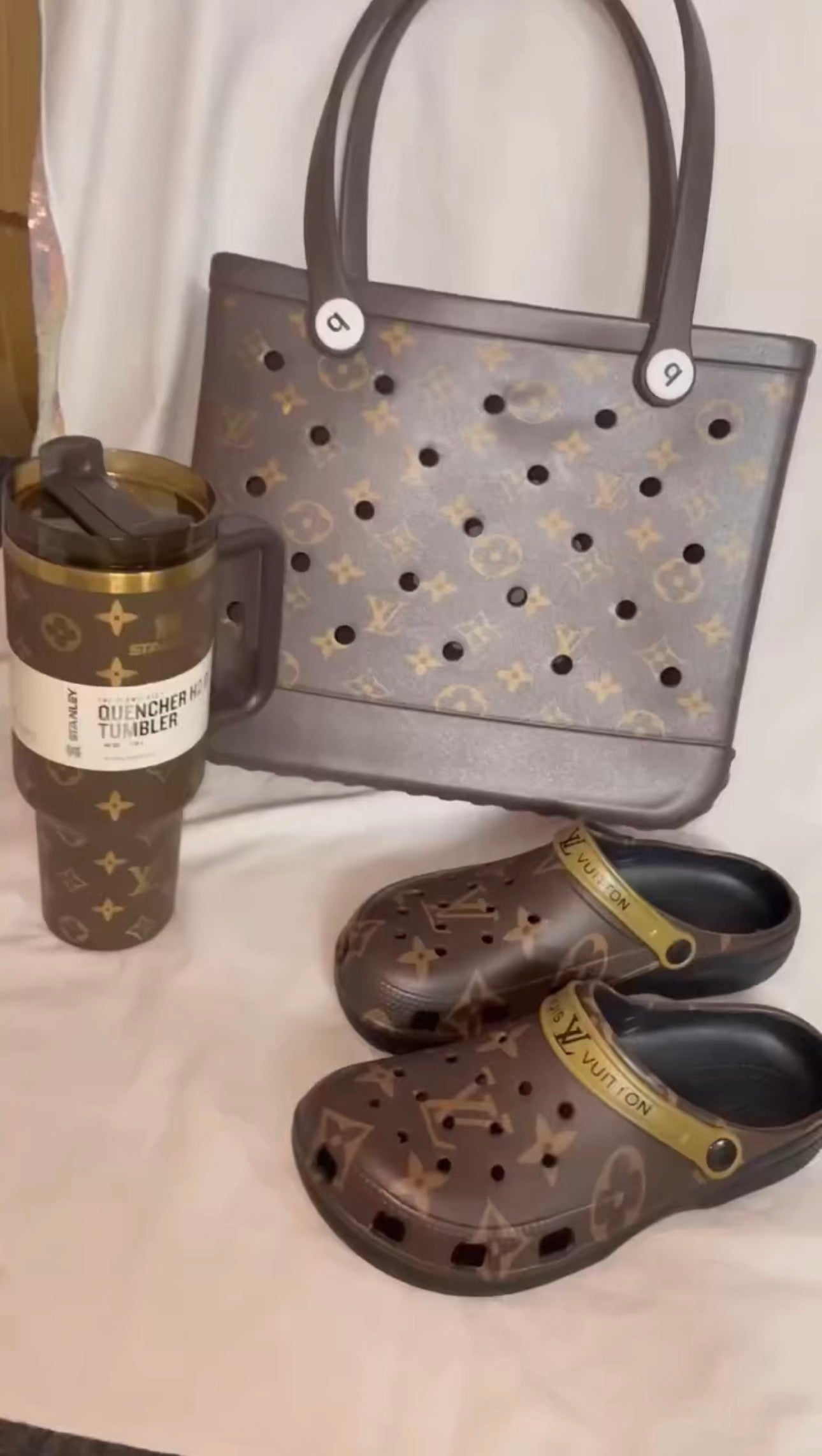Luxe Stan cup, Beach Bag, Crocs Set
