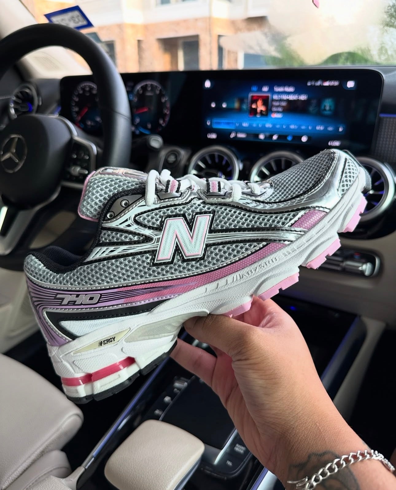 NB “White Rose Pink” Sneakers