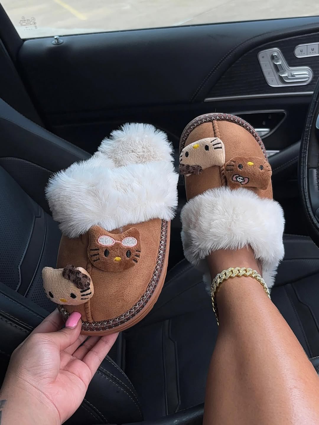 Kitty Fur Slippers